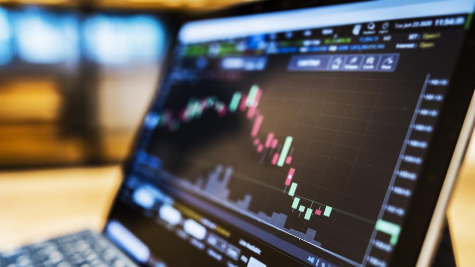 Chewy, Pfizer, Raytheon, Toro Make “New 52-Week Lows” List