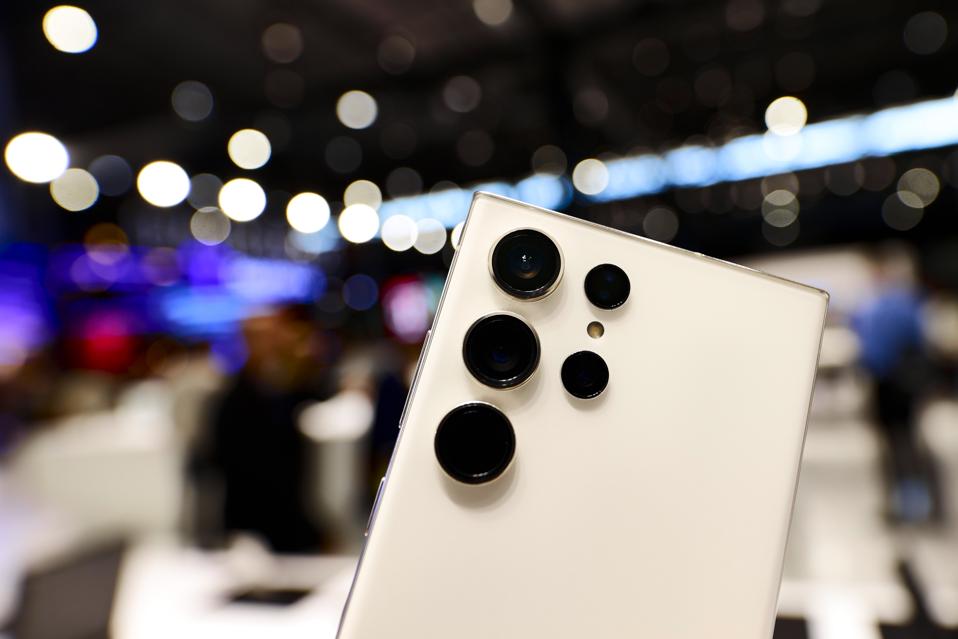 New Samsung Galaxy S24 Leak Reveals Smart Features To Rival Pixel 8 Pro