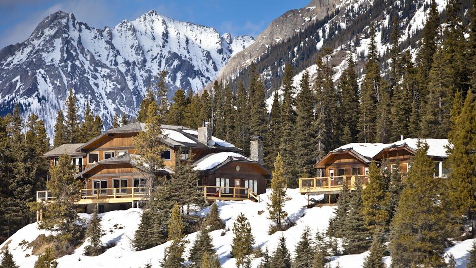 Witness The Spectacular Beauty Of The Canadian Rockies At Mount Engadine Lodge