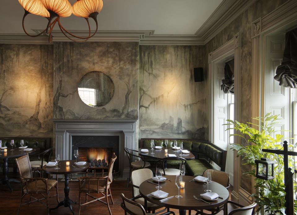 Charleston’s The Pinch Hotel Opens Lowland Tavern With Beard Award-Winning Chef