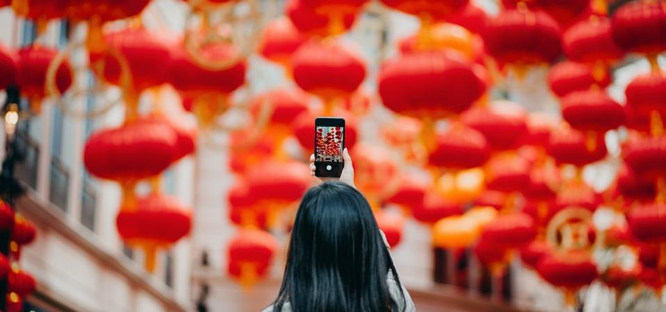 2 Ways Traveling Abroad During Your ‘Gap Year’ Can Be The Key To Self-Discovery