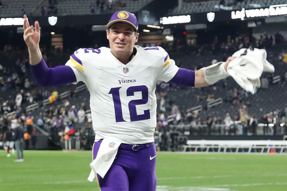 Nick Mullens, Vikings’ 4th Starting QB, Gets Call For Playoff Hopefuls