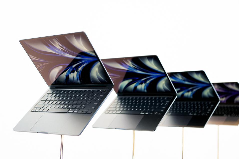 Apple Patent Reveals Radical New MacBook Pro Design