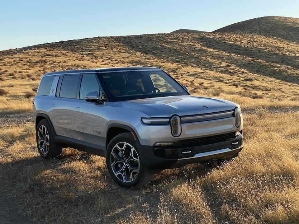 Rivian Offers Massive Lease Discount, Making The R1S More Affordable
