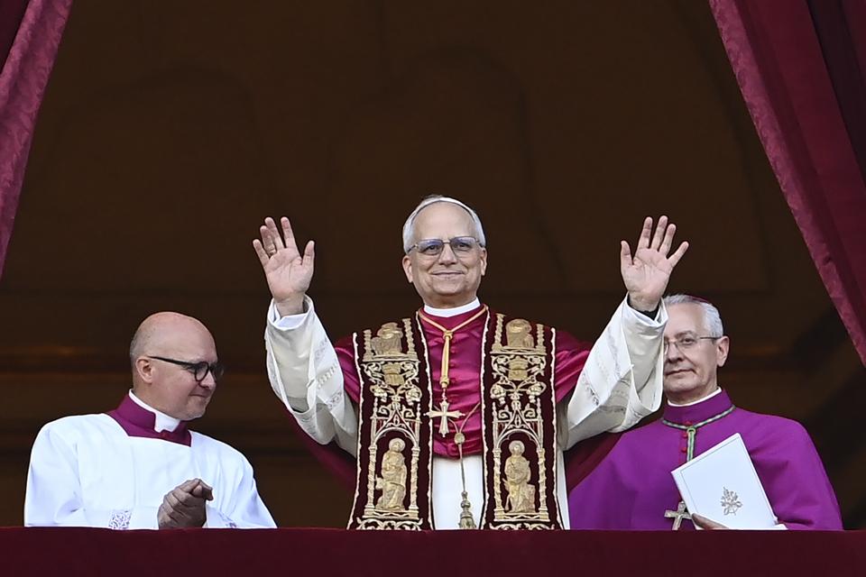 Tweets Apparently Showing Pope Leo XIV Criticizing Trump Resurface—Here’s What To Know