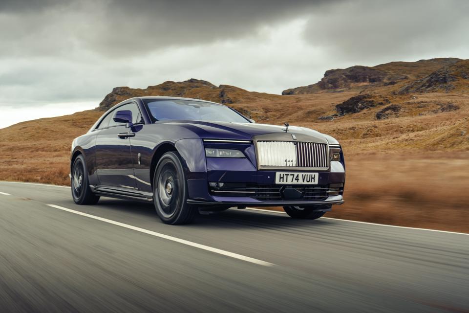 Test-Driving The Rolls-Royce Black Badge Spectre