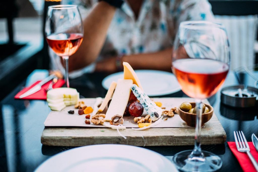 How To Pair Rosé Wine With Cheese