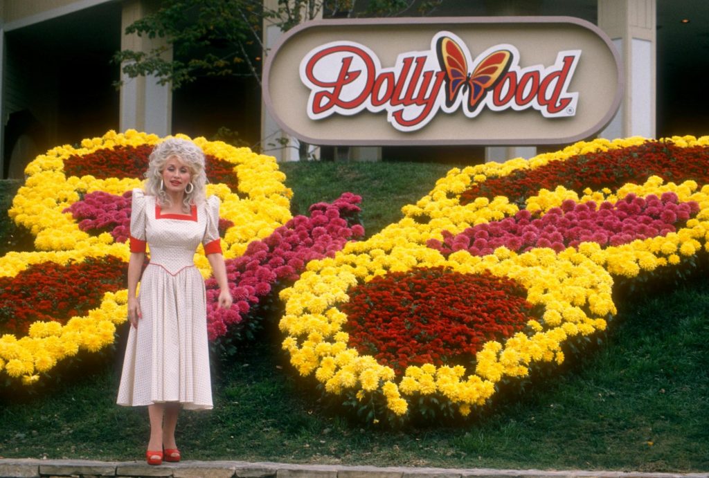 Dolly Parton’s Two Dollywood Resorts In Pigeon Forge Will Surprise You