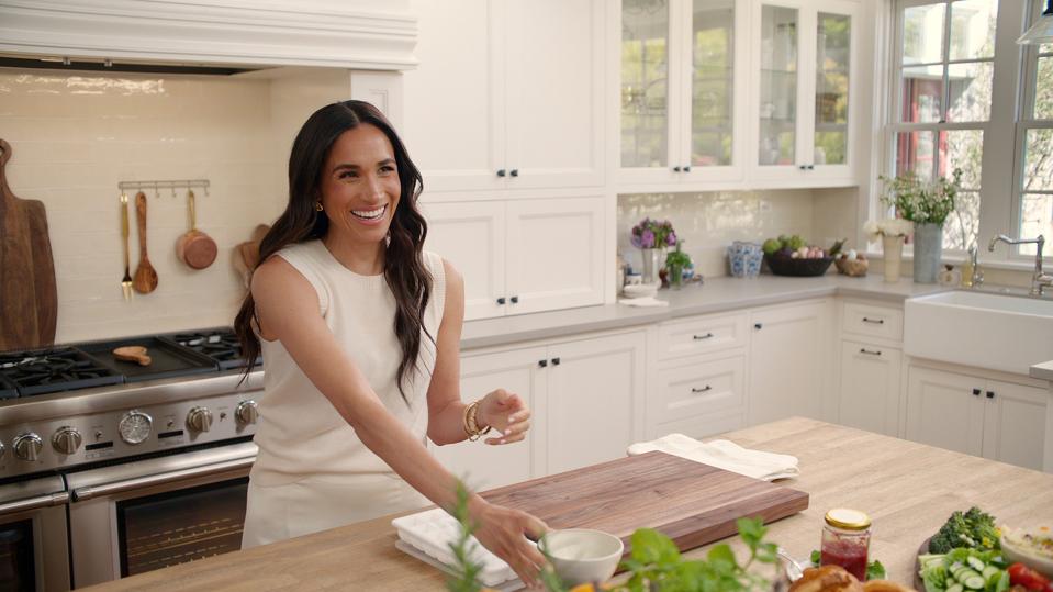 Meghan And Harry Lose Their Netflix Deal, Reports Say—Here’s What Happens To Meghan’s Show