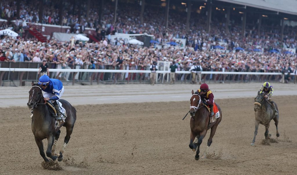 Travers Results: Sovereignty Wins, Bracket Buster Places, Magnitude Shows