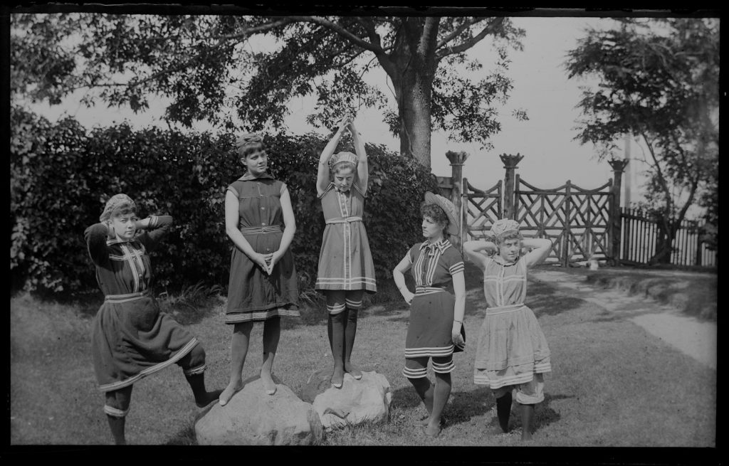Alice Austen And Queer Women Artists At The Seashore