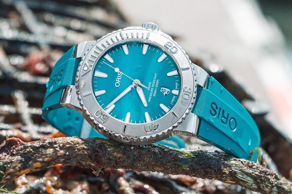 Five Ideas For A Last-Minute Summer Watch Wardrobe Fix