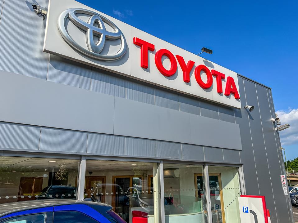 U.S. Tariff Snags Add To Europe Carmakers’ Weak Sales, China Woes