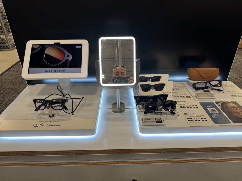 Meta’s Smart Glasses Are The Hot Demo Ticket, But Viture Lets You Actually See The Future
