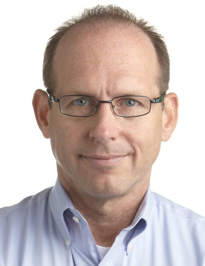 Distancing In Leadership: How To Outsmart Your Own Biases