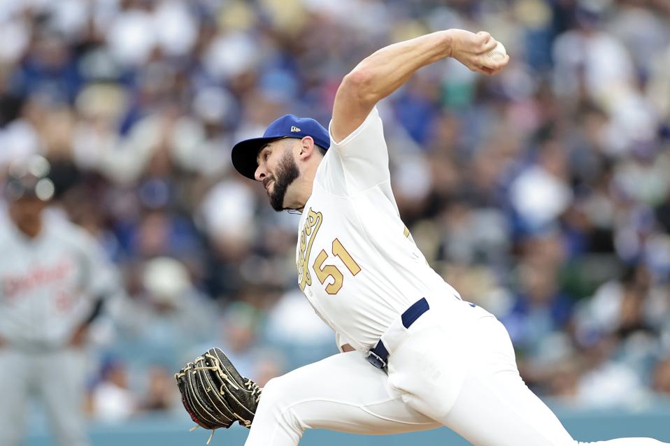 Free-Agent Defections Will Alter Rosters Of Dodgers And Blue Jays