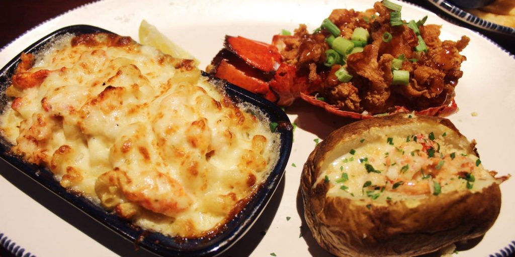 I tried Red Lobster’s new Lobsterfest menu after its revamp. It’s not the same chain I remember from 2 years ago.