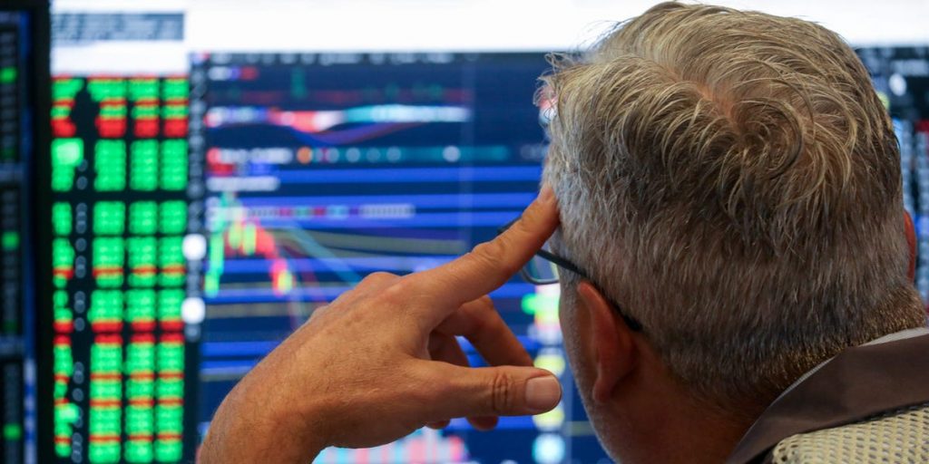 Hedge Funds Are Contending With AI-Generated Data Sludge