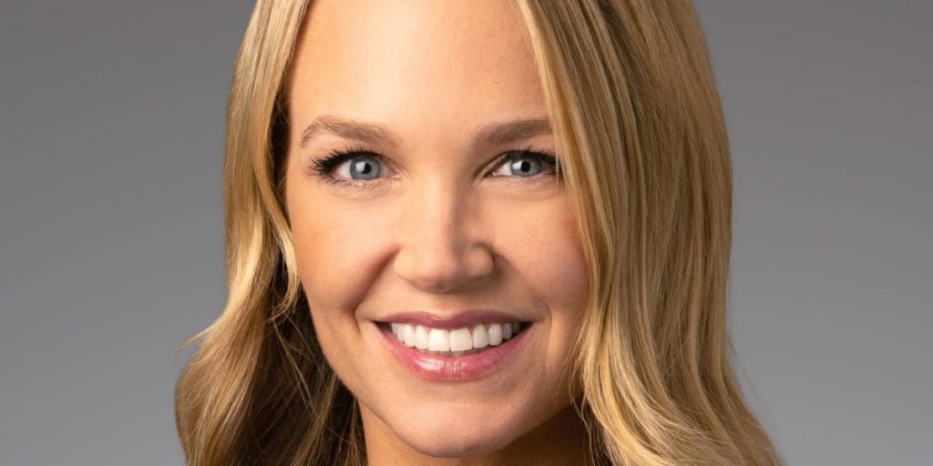 Morgan Stanley exec Lindsey Coleman shares her coffee-meeting request to tell who is serious about a Wall Street career