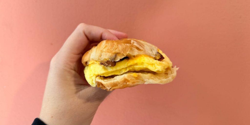 I sampled breakfast at 5 fast-food chains, and the cheapest option was the winner