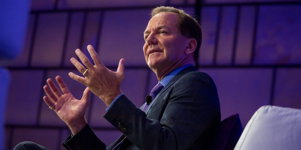 Billionaire investor Paul Tudor Jones warns the stock market is facing its most challenging year since 2002