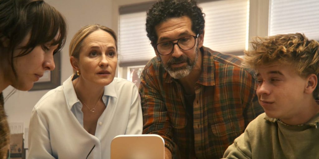 Ad pros say Apple’s chaotic new commercial fails at what the brand once did best