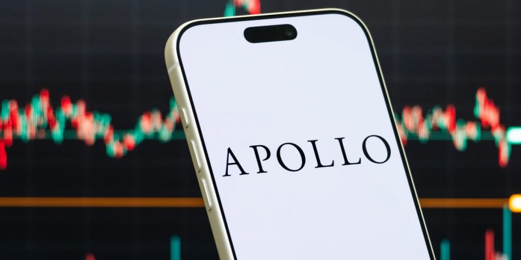 Apollo is delaying its junior talent recruiting cycle again — pushing the industry to abandon its chaotic ritual